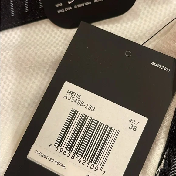 NWT Nike Men’s White Flex Golf Shorts 36” - Picture 4 of 6